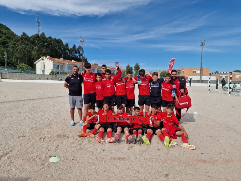 Futebol: Gandra FC é o novo campeão concelhio nos infantis e traquinas Gandra FC