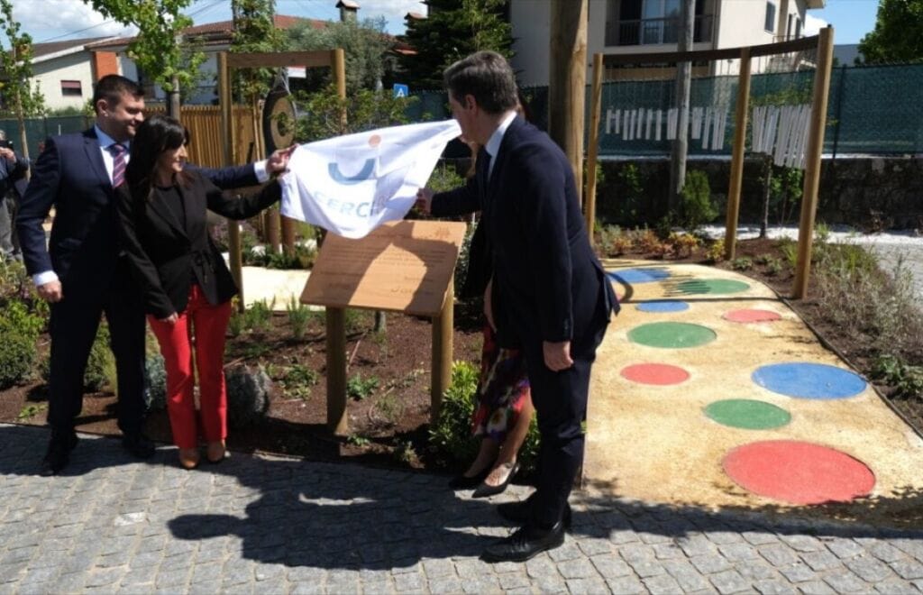 Braga: "Inclusivo e inspirador". Eis o novo jardim sensorial da CERCI Braga Jardim sensorial