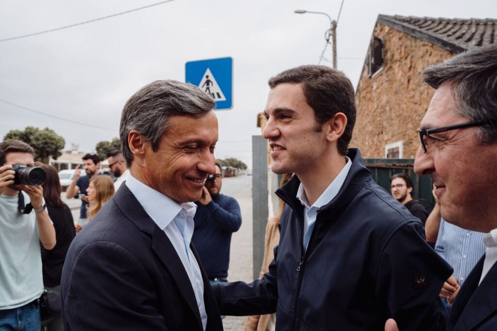 Europeias: Esposende recebeu Sebastião Bugalho e mostrou impacto da erosão costeira em Apúlia Benjamim Pereira Sebastião Bugalho europeias esposende erosão