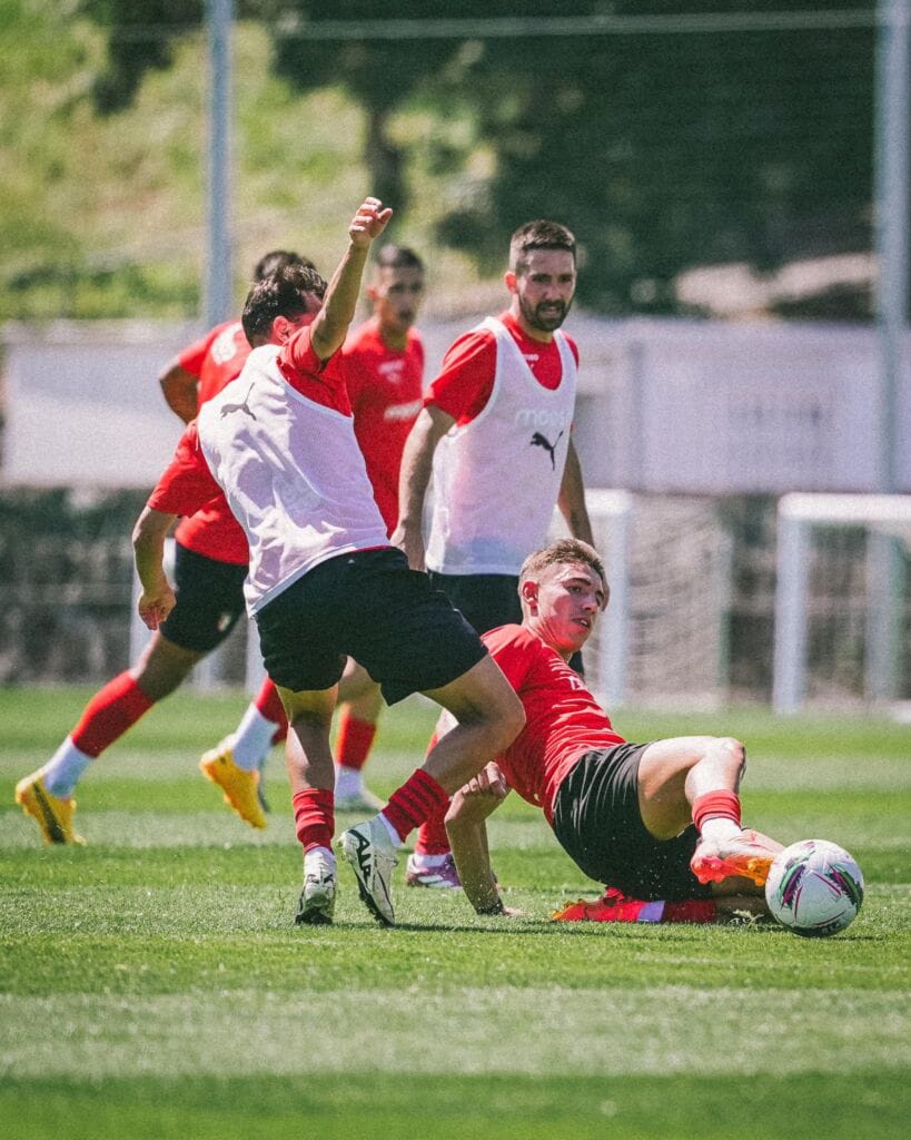 Futebol: Roger e André Horta também estão. SC Braga começa nova temporada SC Braga Roger André Horta trabalhos