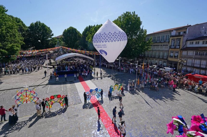 Braga: Balão lançado e venha a noite grande de São João Braga São João