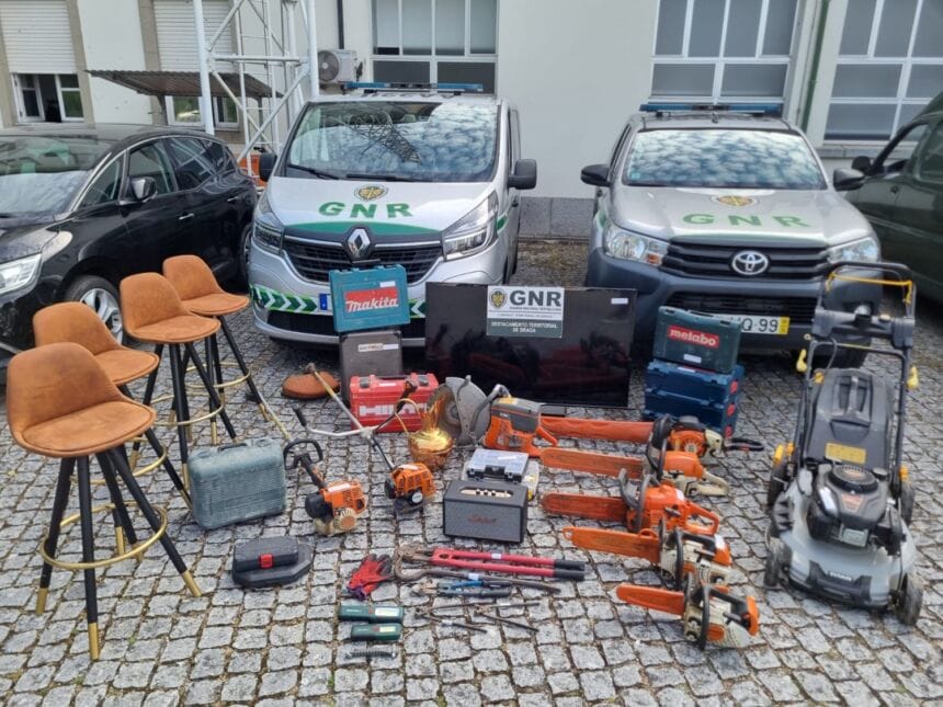 GNR: Investigação apanha assaltantes de casas e comércio em Braga e Vila Verde apreendido braga gnr vila verde braga