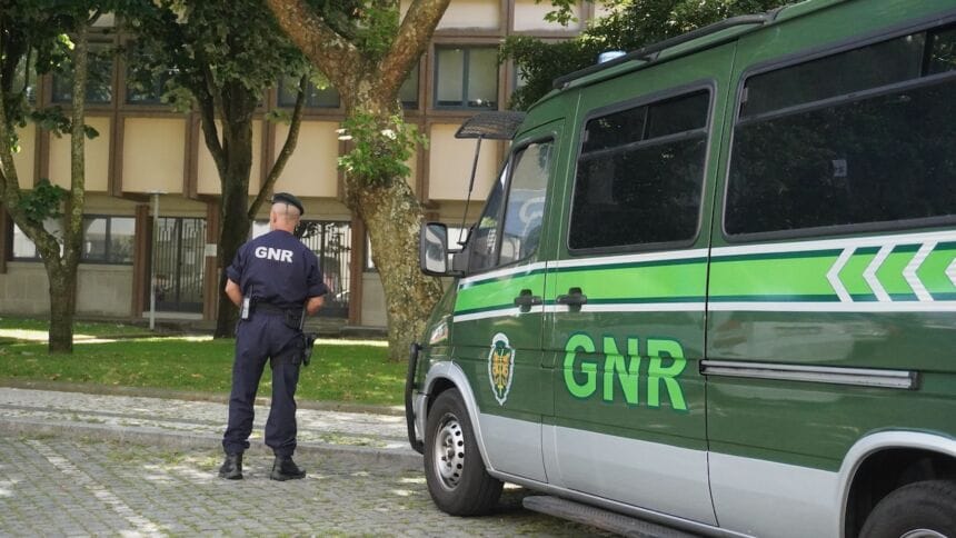 Esposende: Pulseira eletrónica por violência doméstica Assalto Café Apulia Esposende GNR