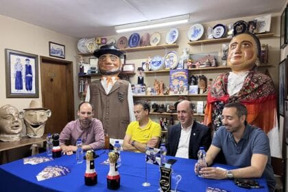 Braga cabeçudos e gigantones