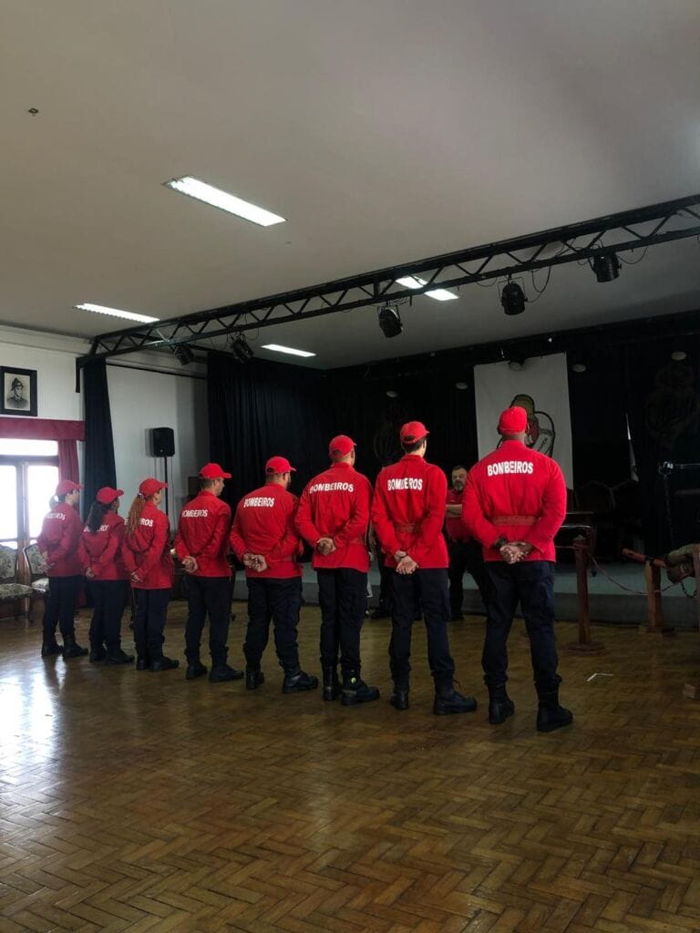 Viana: Nove novos bombeiros receberam as "divisas" nos Voluntários BV Viana do Castelo