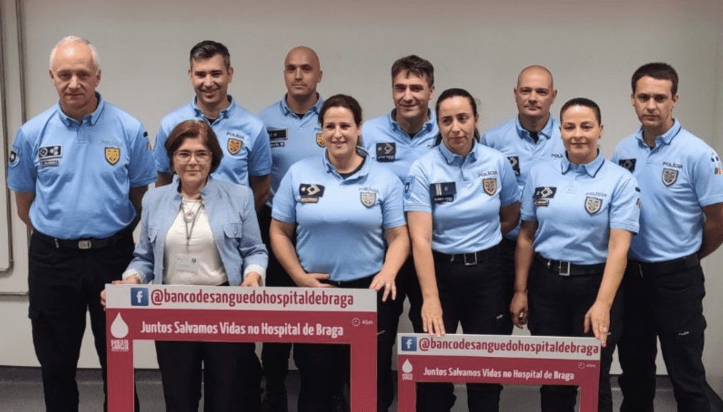 Braga: PSP e GNR no hospital para doar sangue PSP e GNR Braga doar sangue hospital