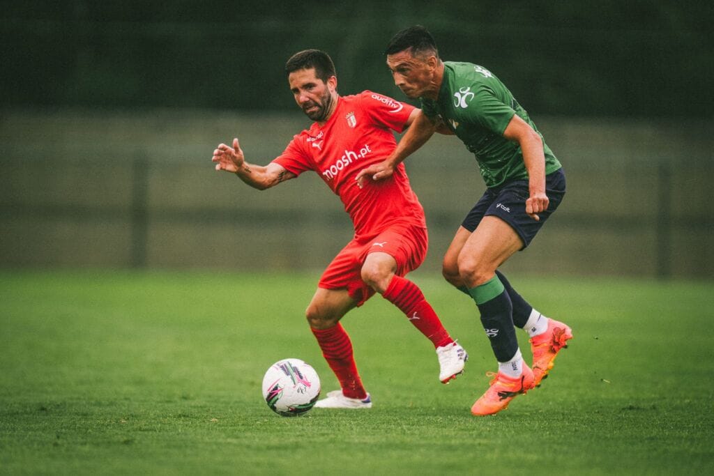 Futebol: Cónegos vencem SC Braga na casa dos Guerreiros em Fão Moreirense SC Braga