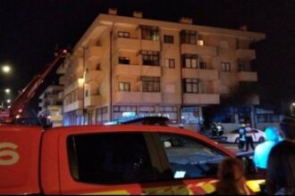 Bombeiros esmoriz predio evacuado