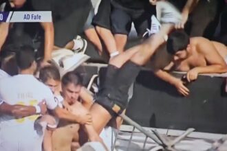 bancada cai Varzim Fafe futebol