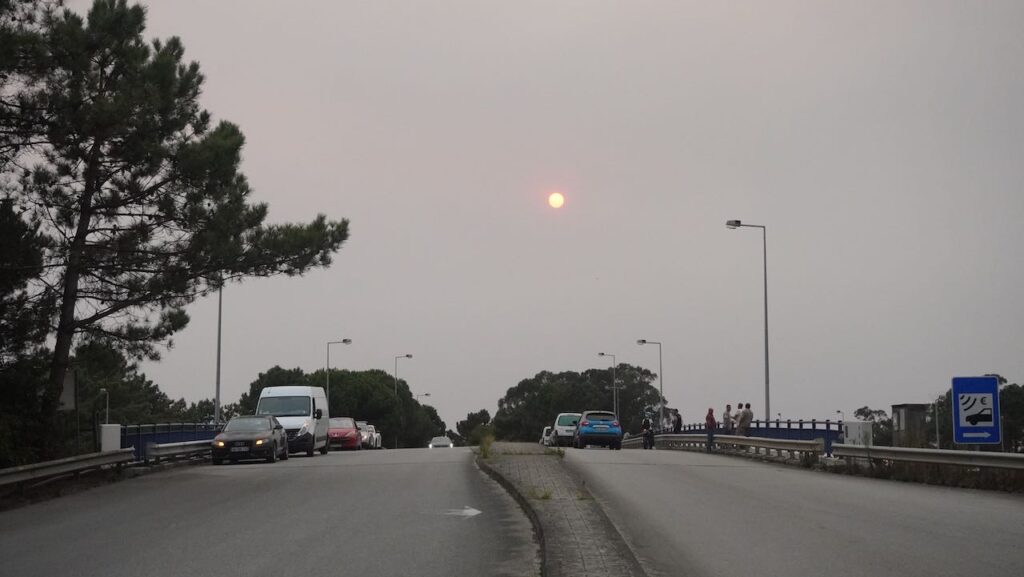 A28: Vídeo mostra incêndio que cortou auto-estrada entre a Póvoa de Varzim e Esposende Incendio A28 povoa de varzim