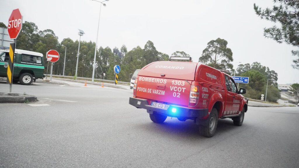 A28: Vídeo mostra incêndio que cortou auto-estrada entre a Póvoa de Varzim e Esposende Incendio A28 povoa de varzim