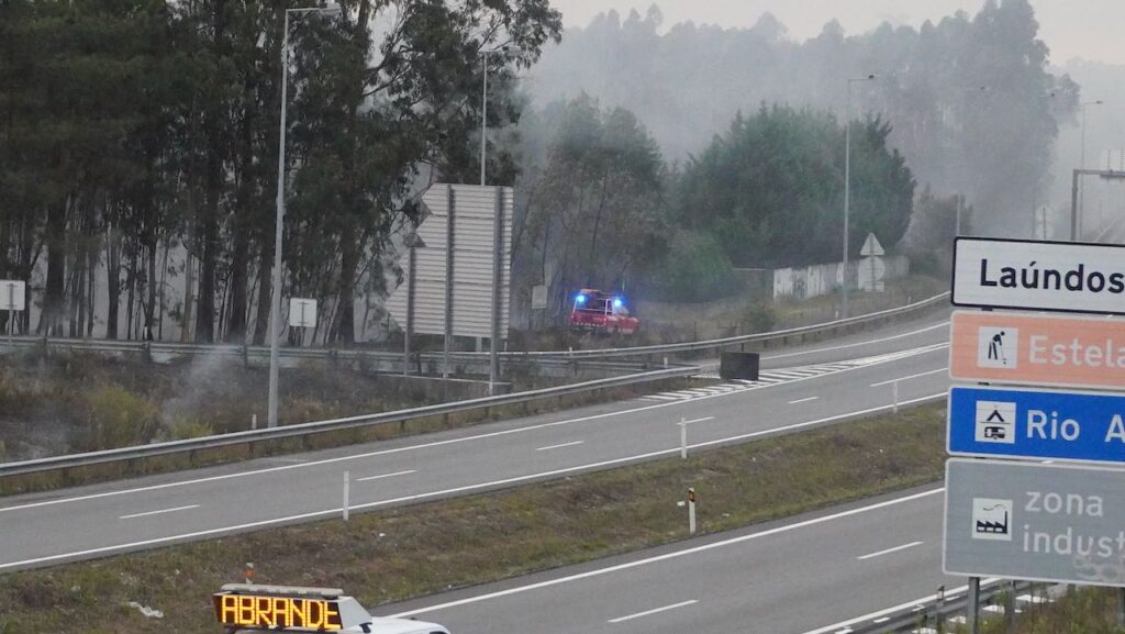 A28: Vídeo mostra incêndio que cortou auto-estrada entre a Póvoa de Varzim e Esposende Incendio A28 povoa de varzim