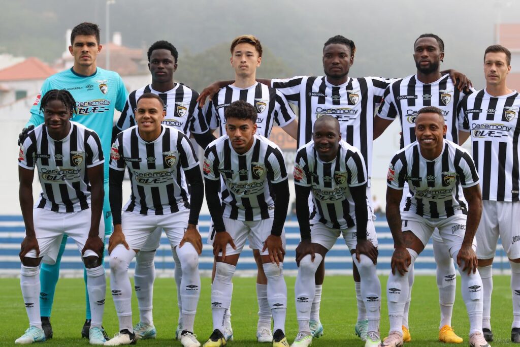 Futebol: Vianense "cai" da Taça de Portugal aos pés do Portimonense Portimonense
