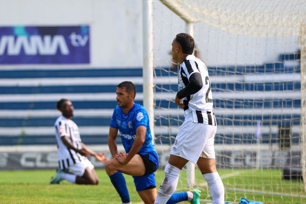 Futebol: Vianense "cai" da Taça de Portugal aos pés do Portimonense SC Vianense 1 3 Portimonense 7