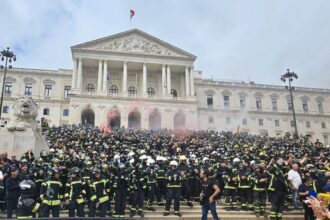 Sapadores Bombeiros Braga luta Viana