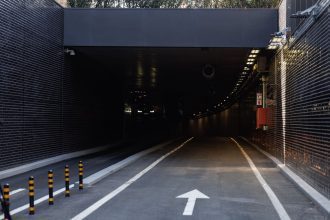 Trânsito tunel avenida braga