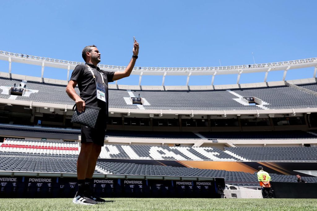 Futebol: Bracarense Artur Jorge é o novo campeão da Libertadores ARTUR JORGE BRAGA BOTAFOGO