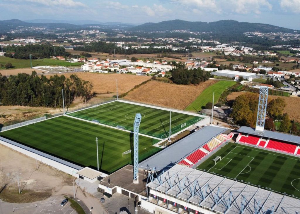 Futebol: Já só falta inaugurar os novos campos de treino do "Cidade Barcelos" Estadio Cidade de Barcelos e campos de treino - 5