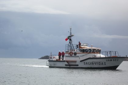 O Atento embarcação resgate salva vidas viana
