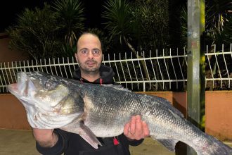 Luis Miranda pesca robalo