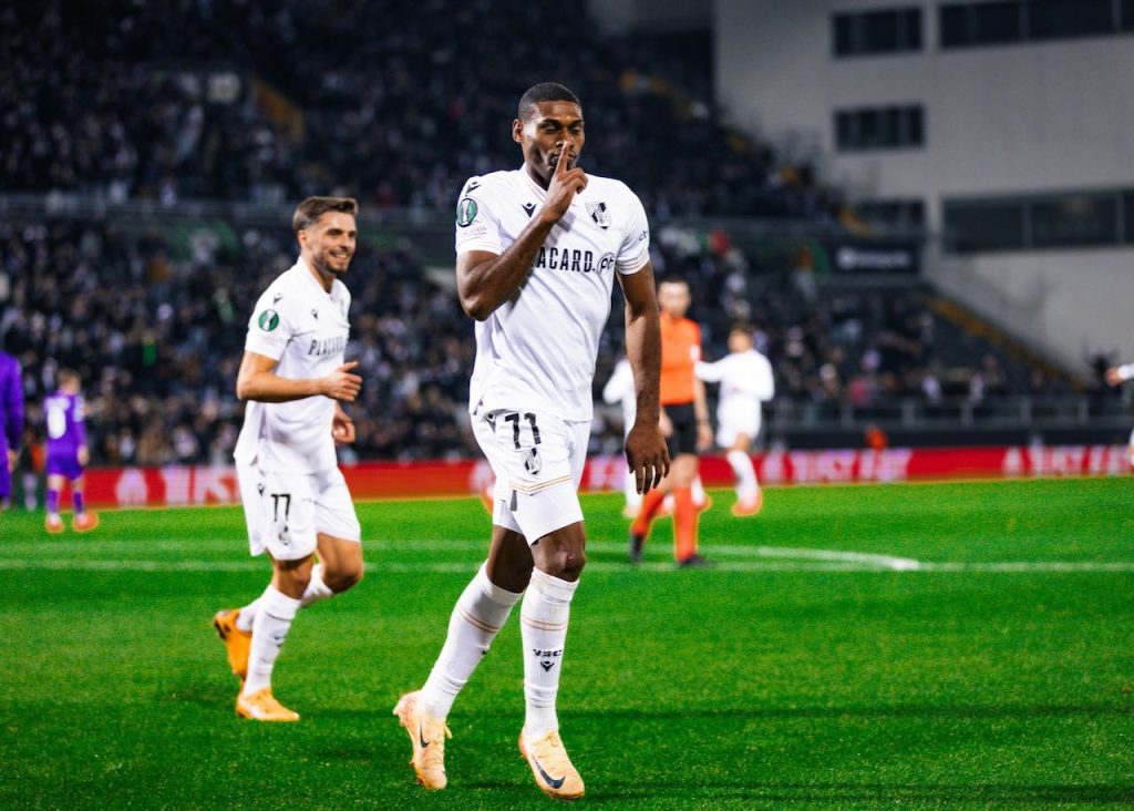 Futebol: Vitória SC empata com Fiorentina e confirma 'oitavos' da Liga Conferência vitoria sc fiorentina E24 - 4