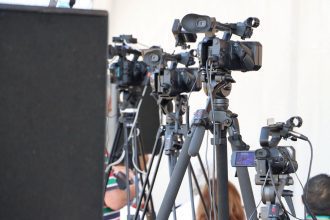 jornalistas comunicação social apoios Chega Helder tenente esposende tv stream lisboa
