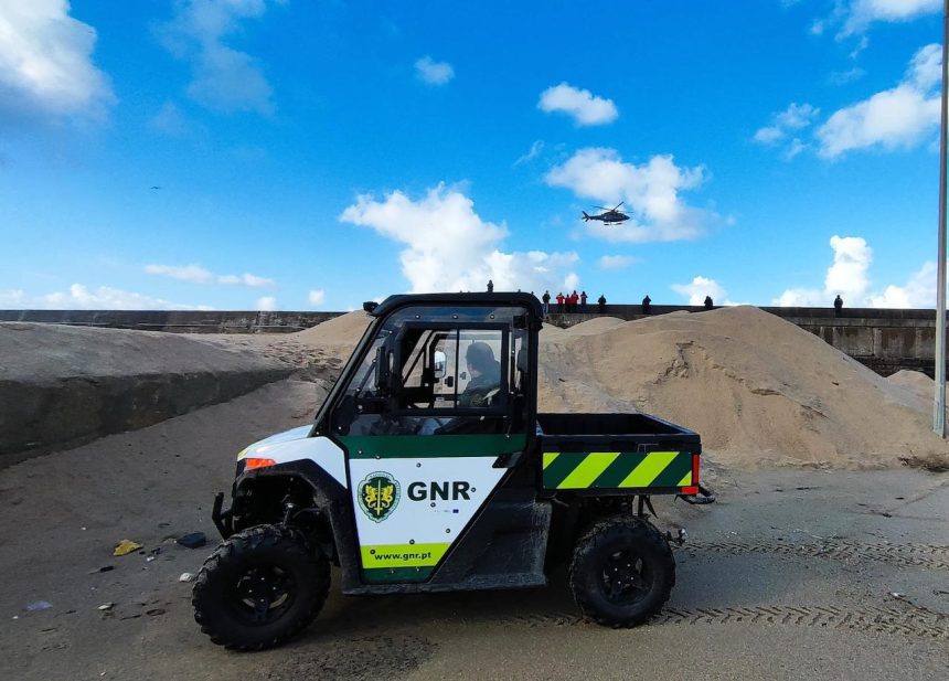 mulher arrastada para o mar na Póvoa de Varzim - 2