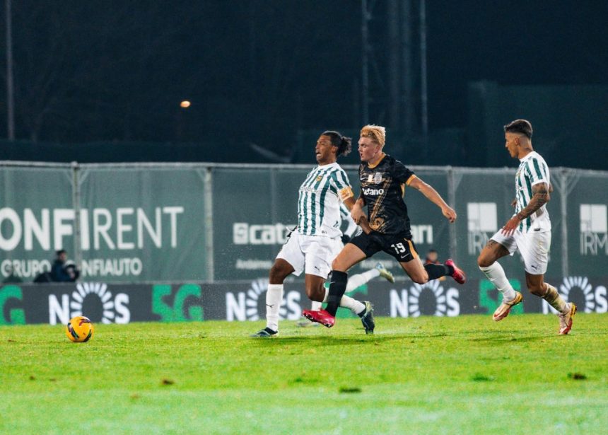 Futebol: Rio Ave "complicou" com autogolo e abriu caminho à derrota rio ave sporting cp - 1