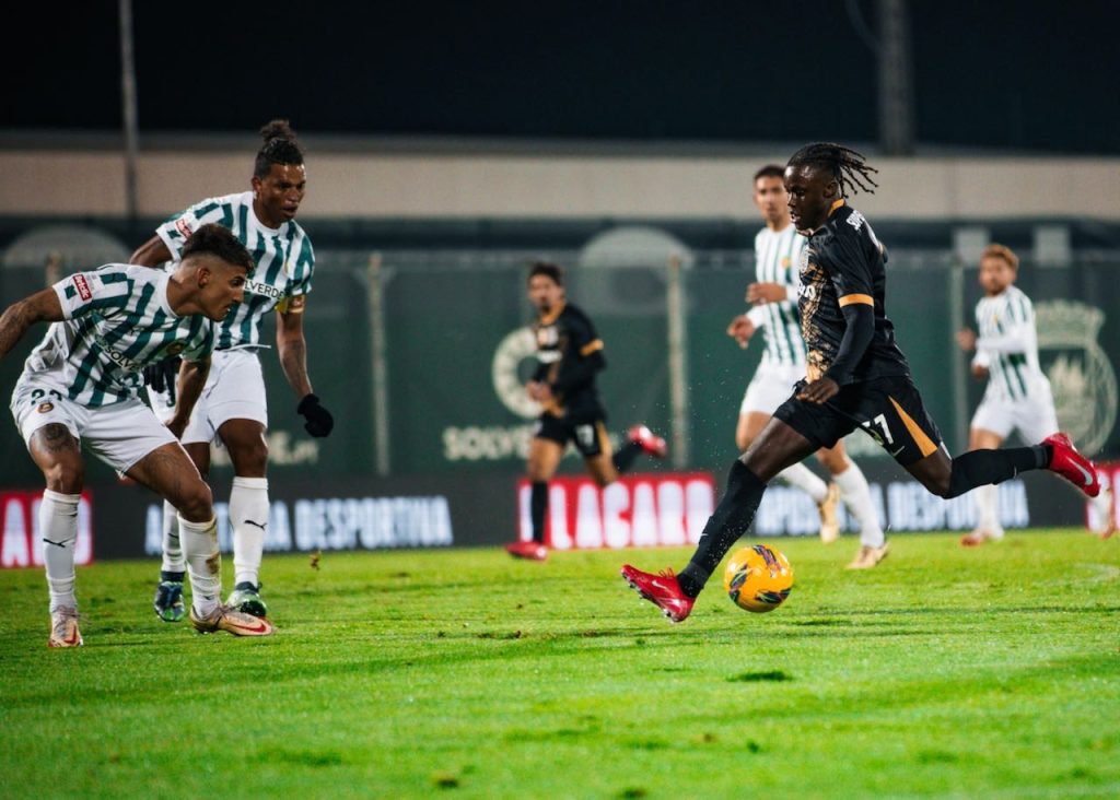 Futebol: Rio Ave "complicou" com autogolo e abriu caminho à derrota rio ave sporting cp - 1