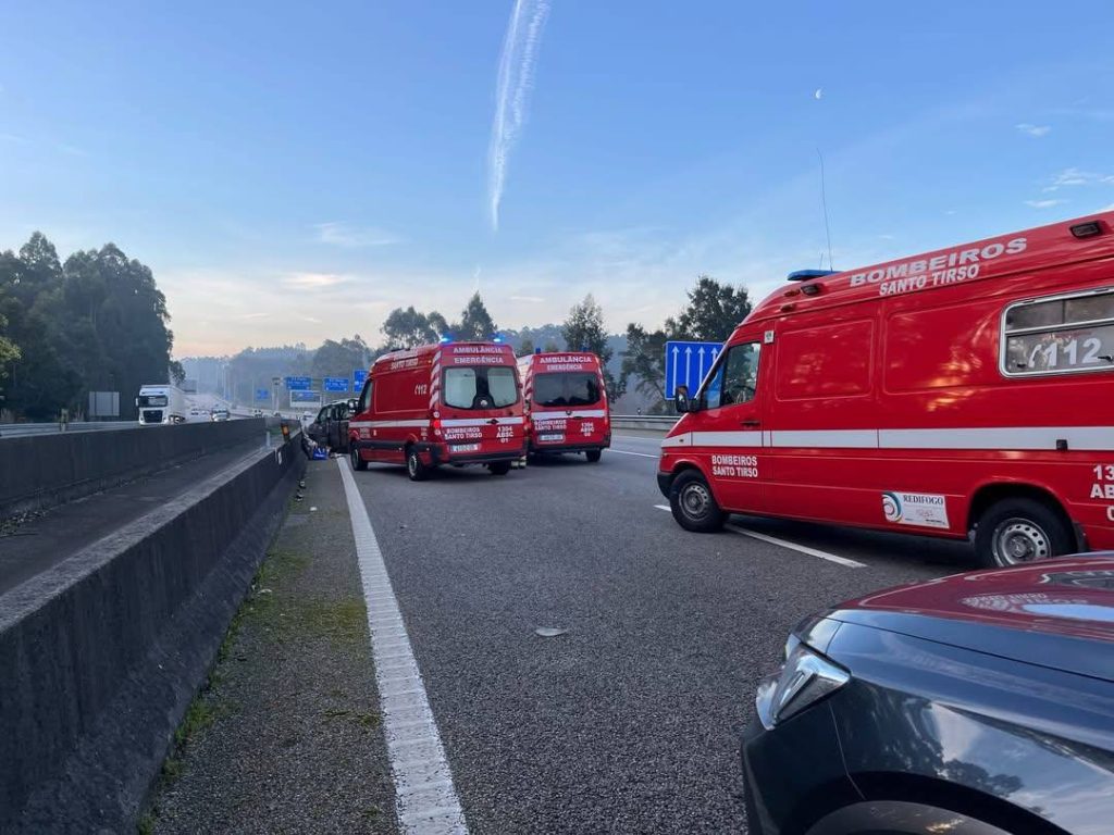 A3: Dois feridos graves entre as 4 vítimas de acidente A3 acidente Braga Porto