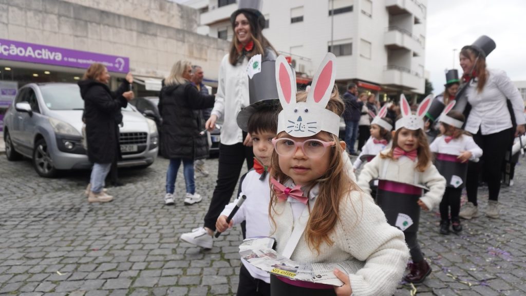 desfile de carnaval esposende ambiente fantasia 101