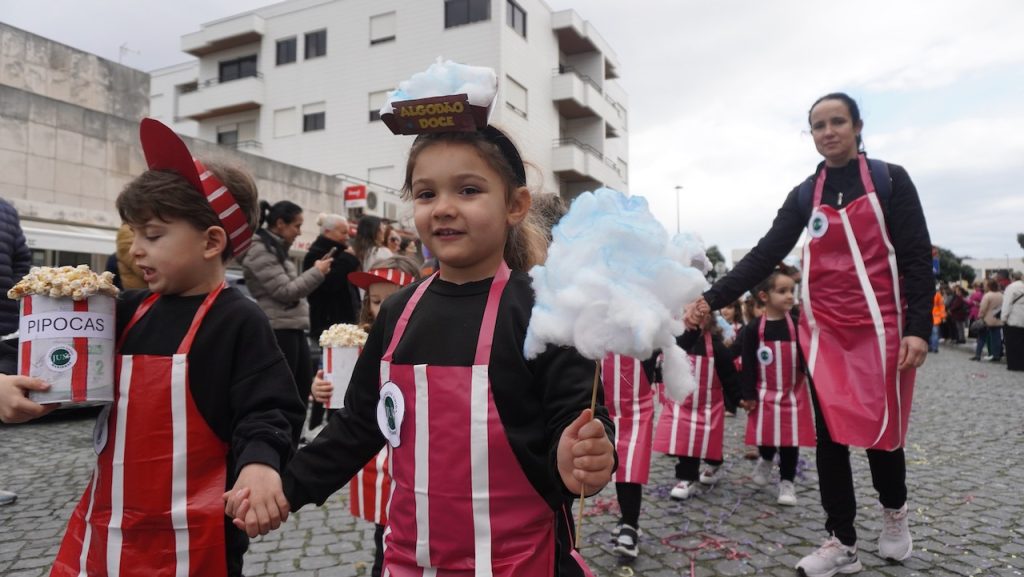 desfile de carnaval esposende ambiente fantasia 106