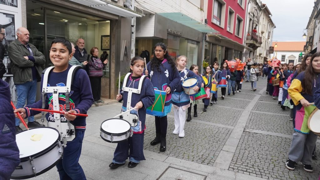 desfile de carnaval esposende ambiente fantasia 11