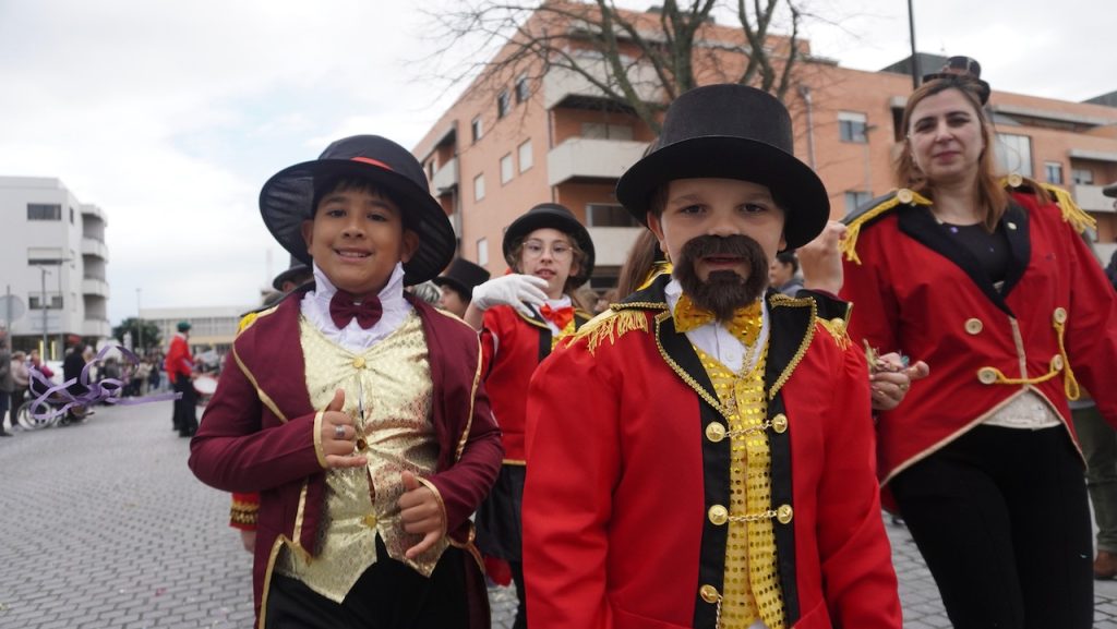desfile de carnaval esposende ambiente fantasia 72