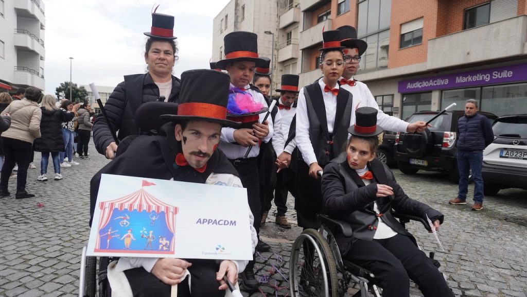 desfile de carnaval esposende ambiente fantasia 90