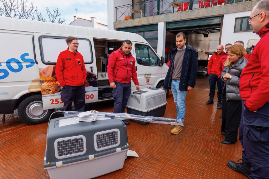Esposende: Bombeiros de Fão recebem equipamento para recolha de animais feridos Bombeiros fão esposende
