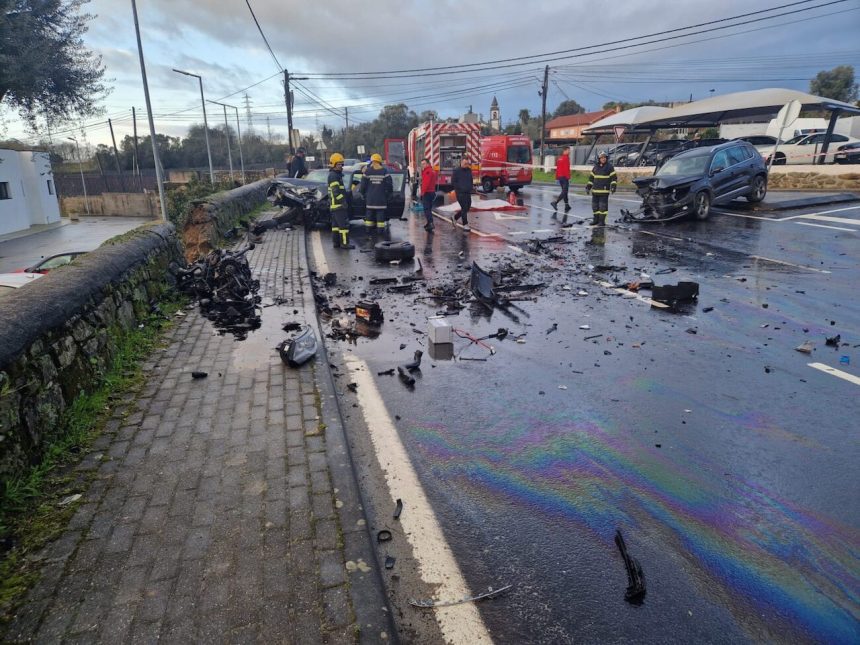 Acidente Amares ocorrencias