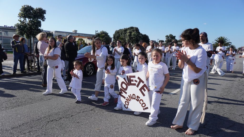 Esposende: Cortejo de Carnaval invade marginal com milhares de pessoas e dinamiza economia local Carnaval Esposende 2025 184