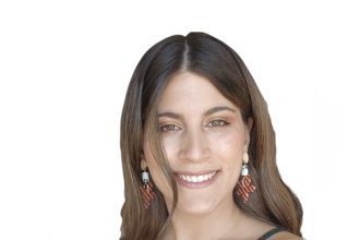 Ânia Peixoto mulher