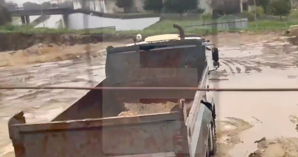 Obra alegadamente ilegal Viana