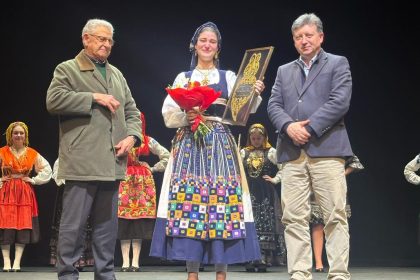 Viana bruna romaria