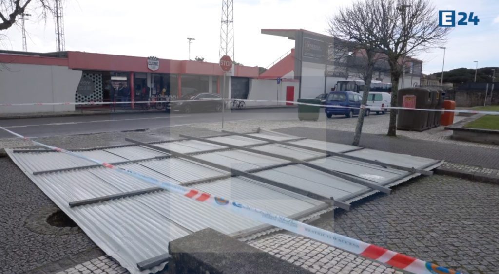 Esposende: Tempestade "Martinho" causa estragos avultados no Estádio Sá Pereira e estaleiro Mau tempo esposende martinho tempestade