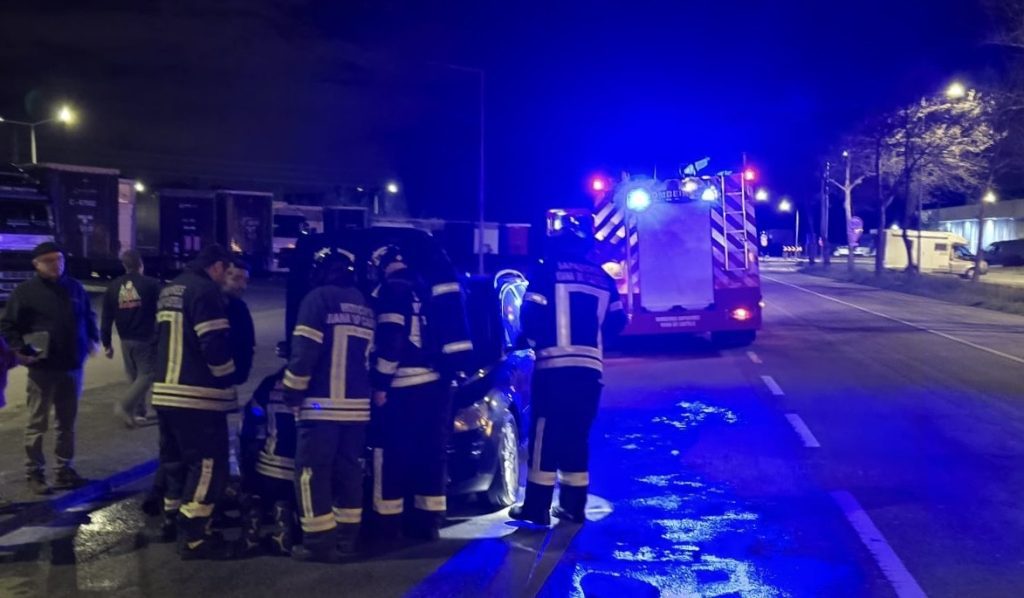 Viana: Carro arde na EN103 em Neiva Neiva carro arde viana