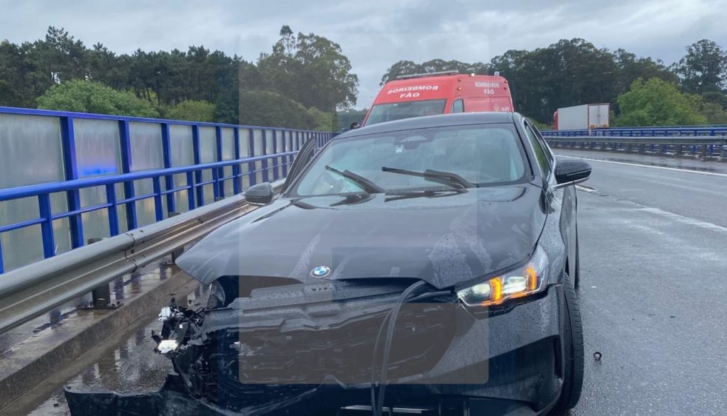 Esposende: Acidente na A28 faz um ferido na ponte do Cávado Acidente Esposende A28