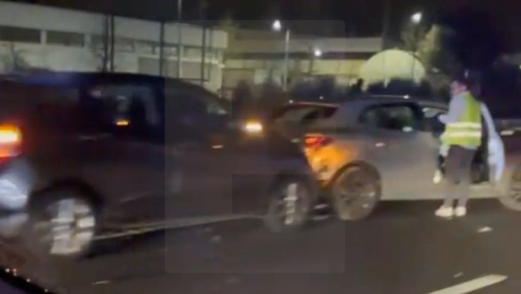 A28: Choque em cadeia faz dois feridos Acidente A28 Vila do Conde