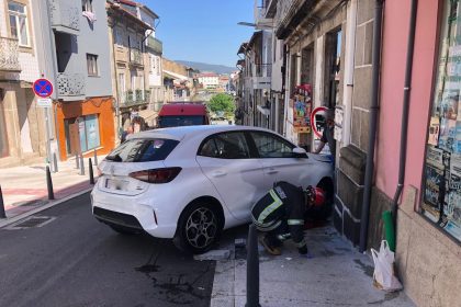 Acidente barcelinhos atropelamento