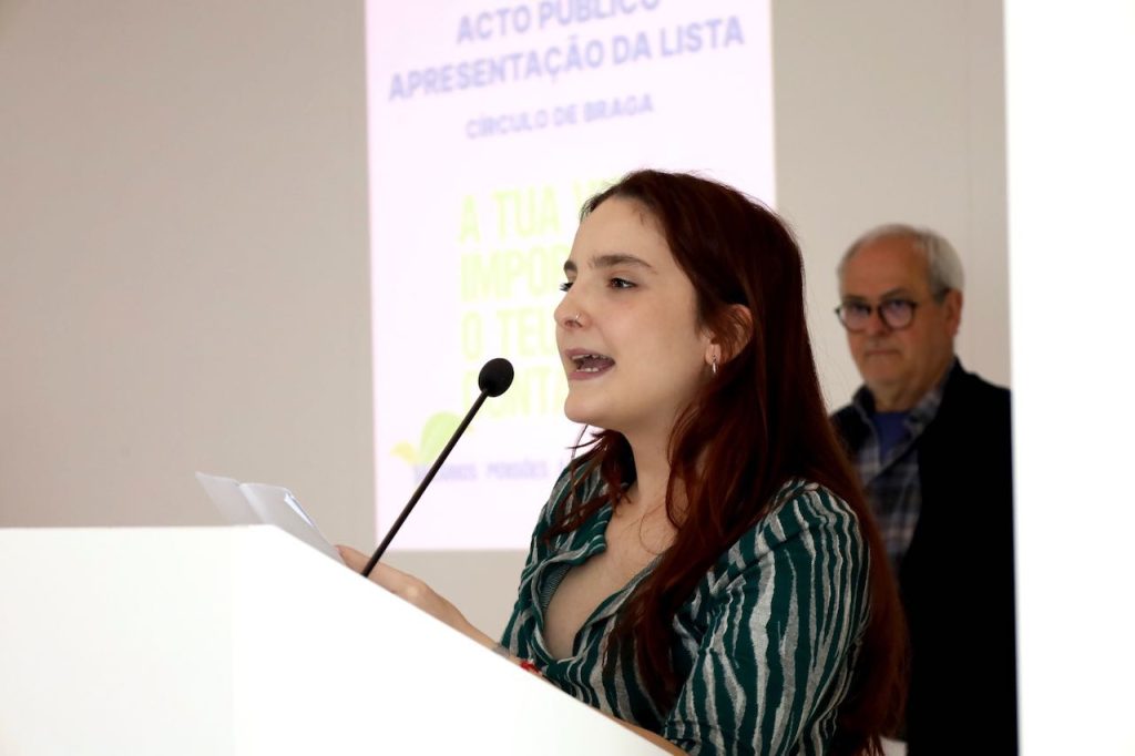 Legislativas: CDU apresenta lista pelo Círculo de Braga com apelo à mudança e compromisso com a região CDU Sandra Cardoso PCP PEV 1