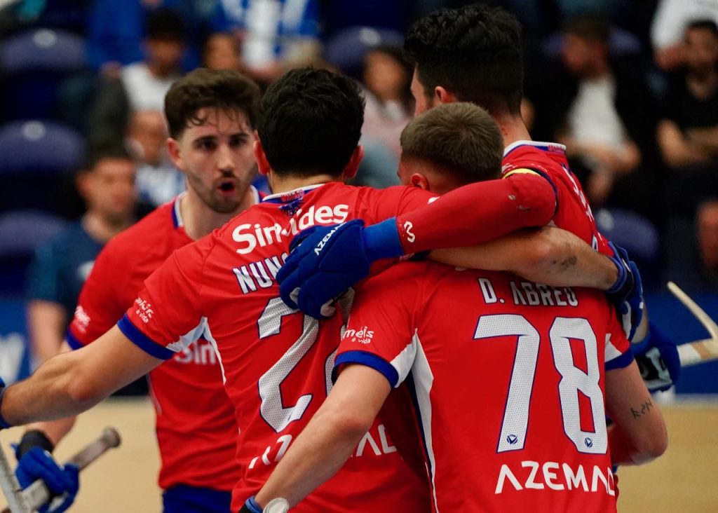 Hóquei em Patins: Oliveira de Azeméis quer reviravolta e OC Barcelos confirmar "bilhete" para Matosinhos Hóquei em Patins oliveirense - 1