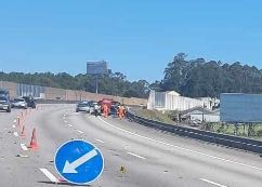 A3: Mota incendeia-se após colisão com carro. Há um ferido grave acidente A3 Porto Braga motociclo