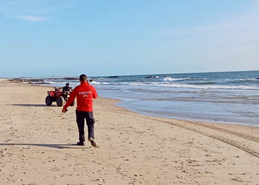 Esposende: Kitsurfer fica sem "asa" e acaba socorrido na Apúlia kitesurf apulia esposende bv fao - 2